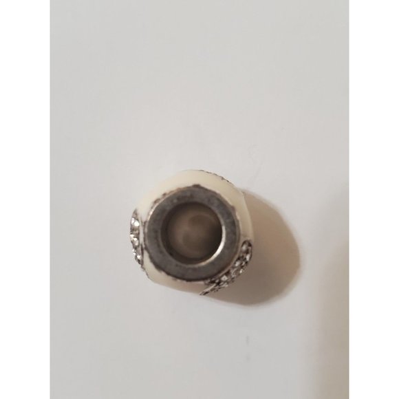 Brighton White Heart Charm - Picture 2 of 3